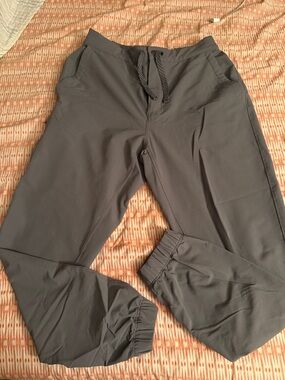 Men's Gray Drawstring Jogger Pants